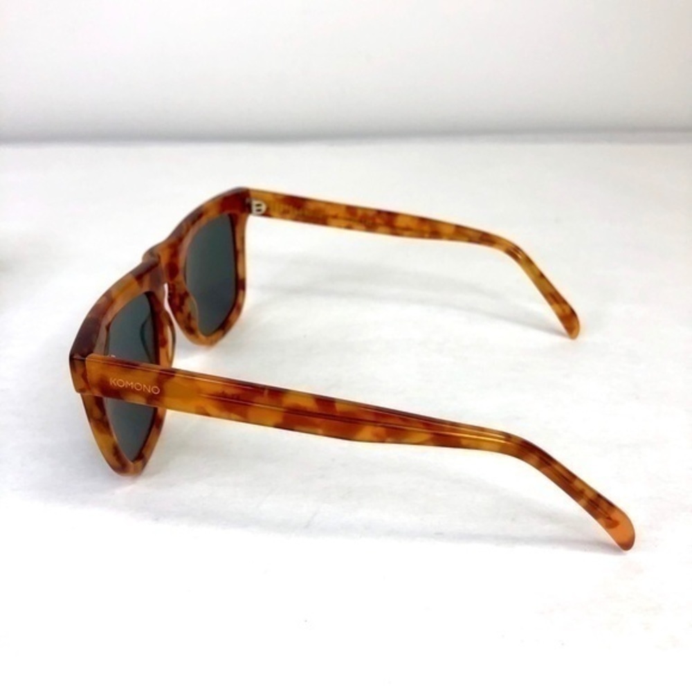 Tortoiseshell Men’s Sunglasses with Green Lenses - Picture 10 of 13